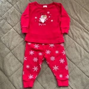 Bundle Fairy 🧚🏻‍♀️ pjs. 2 piece long sleeves w/ matching pants.